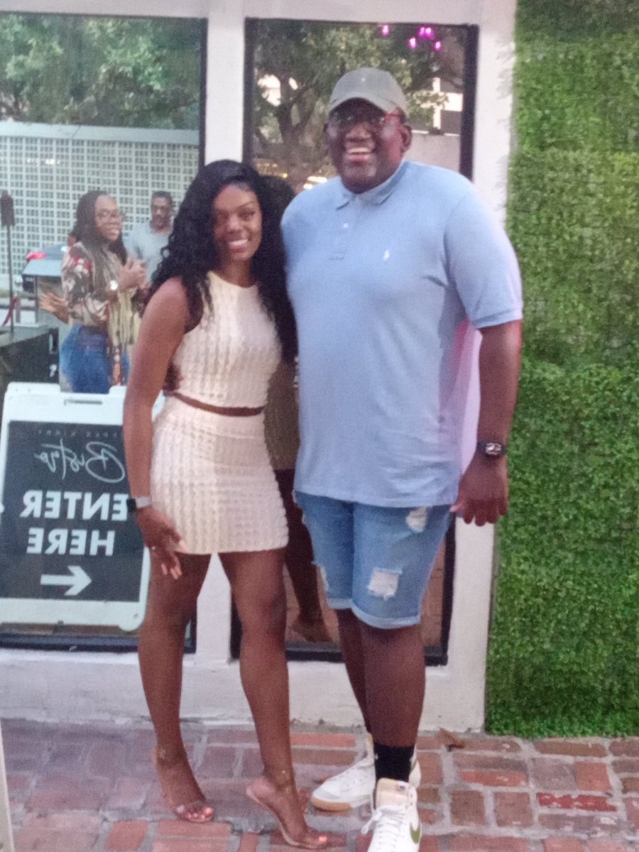 MommasTolbert2's tweet photo. Happy Birthday @TayylorBee ๐
I had a great time last night at #FiveCentral and I think I found me a new Party Partner.
Me and Justin sat in our spot, giggling and had a great time with Khalil... but I forgot to get a pic!
@MommasGo https://t.co/XYb49eVAGi