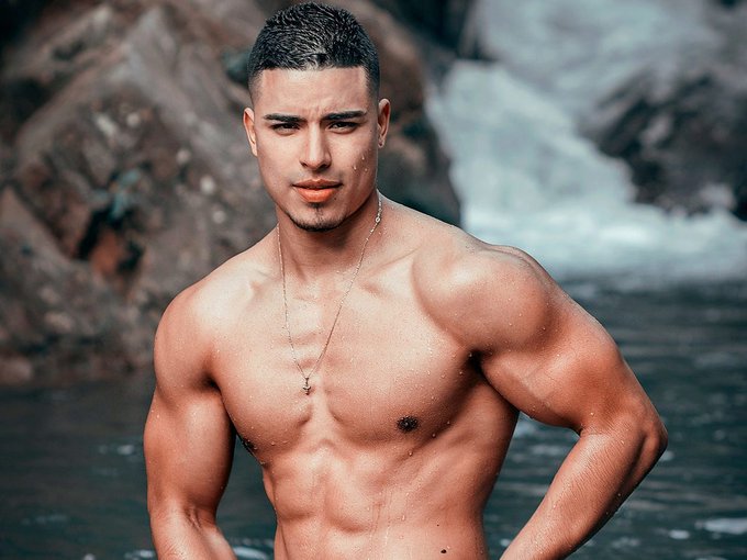 Live with Apolo
??https://t.co/22824ov3mB #gay #cams https://t.co/k40Pa3uXSs