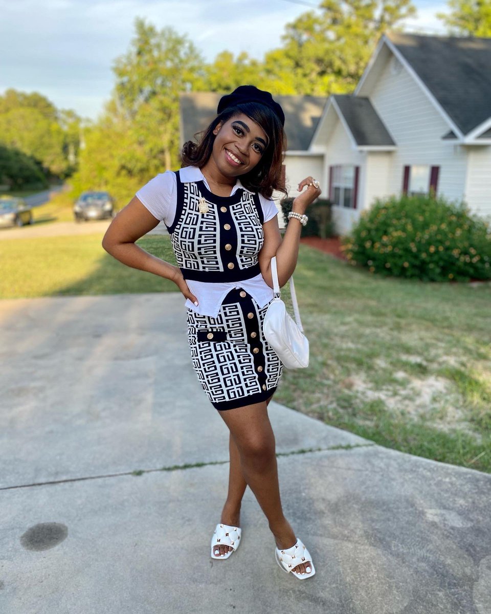 ImForeverClassy's tweet photo. H I G H  C L A S S 🤍🖤💎💸 https://t.co/fzPw2mkaCJ