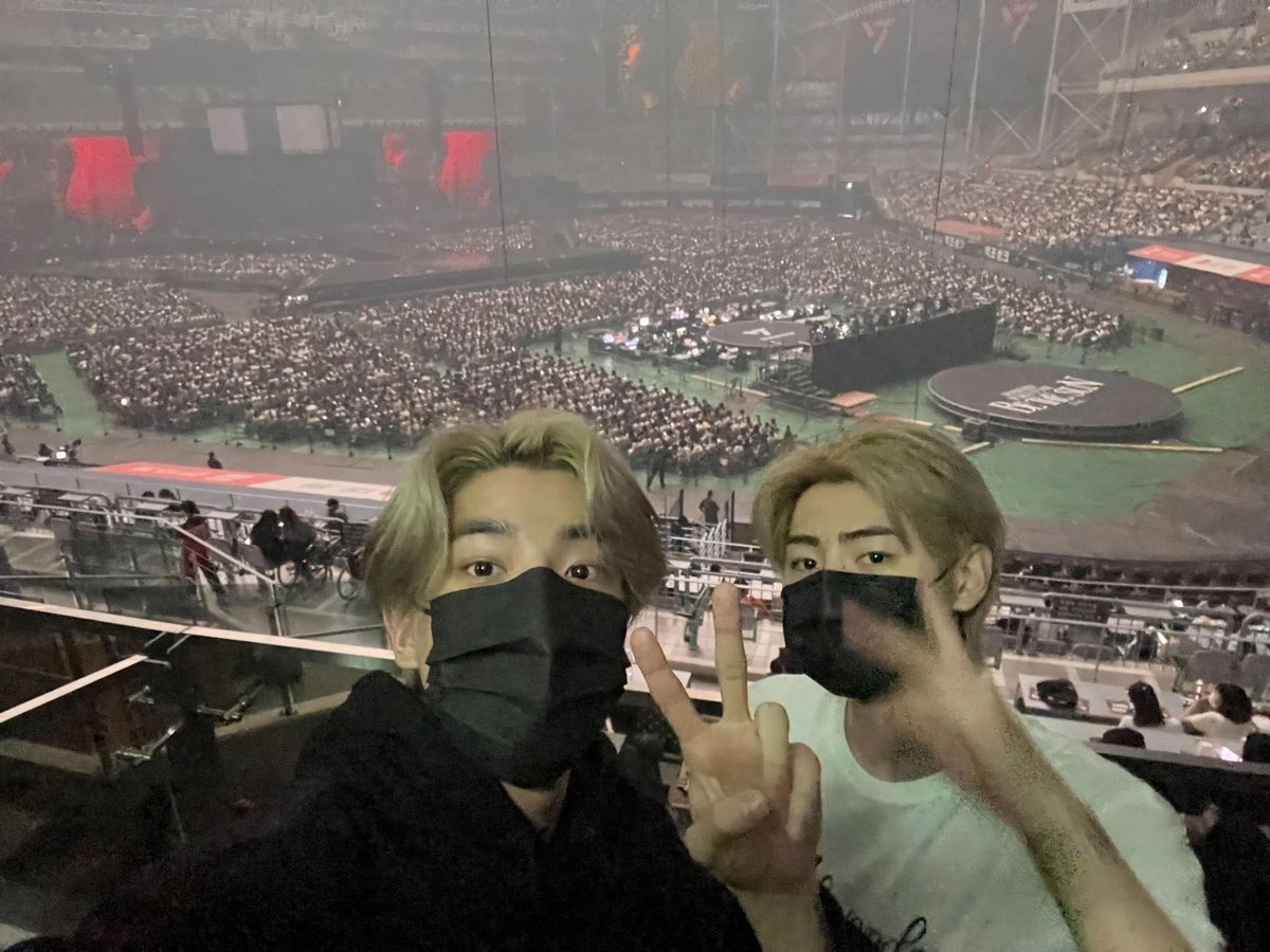 ENHASVT_'s tweet photo. jakehoon too 🥺🥺🥺 https://t.co/DydKkbMlBv