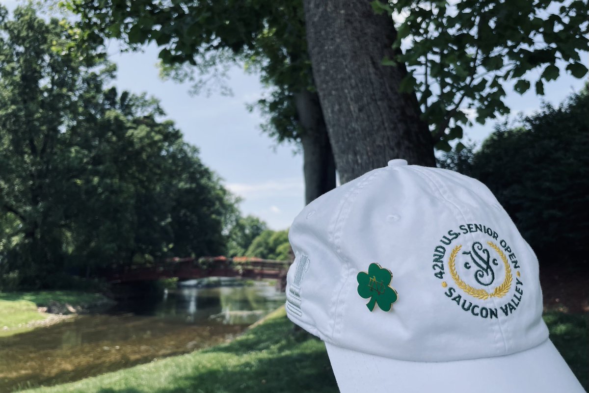 russo310's tweet photo. Irish eyes will be smiling at ⁦@SVCCGolfShop⁩ during the final round of the  ⁦@USGA⁩ #USSeniorOpen Good Luck ⁦@padraig_h⁩  ⁦@NotreDame⁩ https://t.co/xNNOdXvXbu