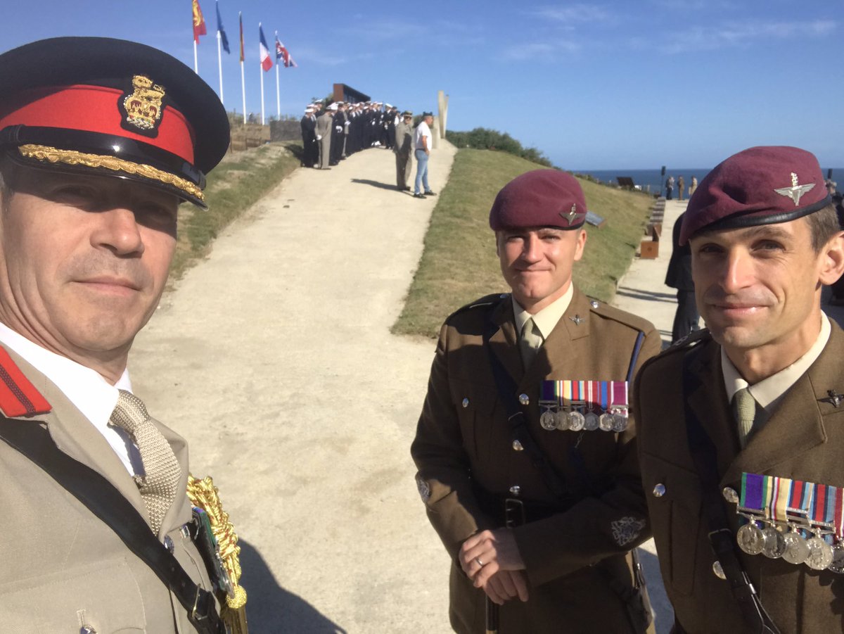 @MennaRawlings @EPhilippe_LH @DefenceHQ @LeHavreMetro #OpBITING @UKDefenceFrance is proud to have had attachés and exchange officers representing @RoyalNavy @BritishArmy & @RoyalAirForce alongside @MennaRawlings and it was especially good to have C (Bruneval) Company of @2PARA_HQ on parade - Utrinque Paratus! #LestWeForget 🇬🇧 🇫🇷