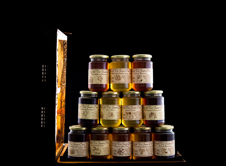 VDVRockFest's tweet image. Seguimos con un nuevo patrocinador del @VDVRockFest que es miel Tío Juan Cruz y sus 3000 colmenas distribuidas por el territorio español que nos ofrece miel de alta calidad de diversos tipos en función de la región y su ecosistema
mieltiojuancruz.com 
teandgo.es