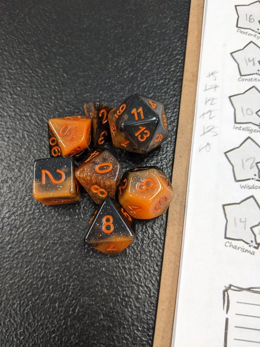 Got new math rocks :) #ttrpg #TTRPGs #dnd5e #dungeonsanddragons #ttrpgfamily https://t.co/ddYm8nvlQu