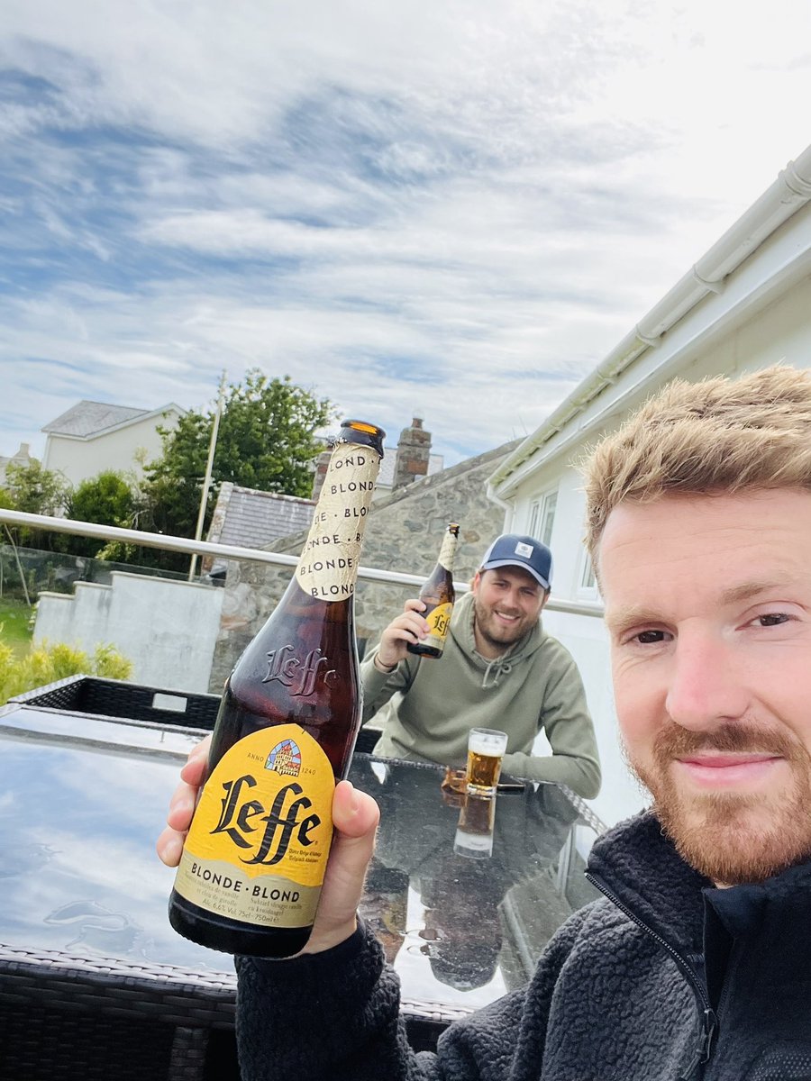 Plummie2's tweet photo. When with LeBlond 🍻 #Abersoch @marc125wl https://t.co/hEQknZjvR2