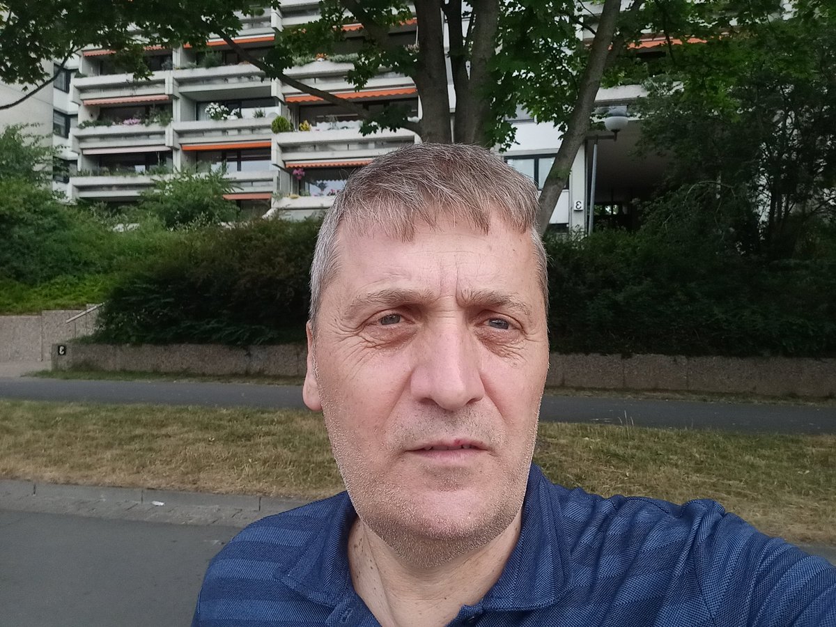 akizilarslan's tweet photo. Hannover https://t.co/3WX6BmFXYw