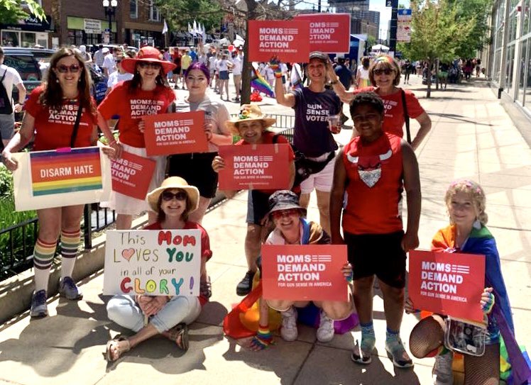 In Chicago Illinois, we say gay, and we’re out to spread the message to #DisArmHate #wesaygay at Chicago Pride Parade! @MomsDemand @Everytown