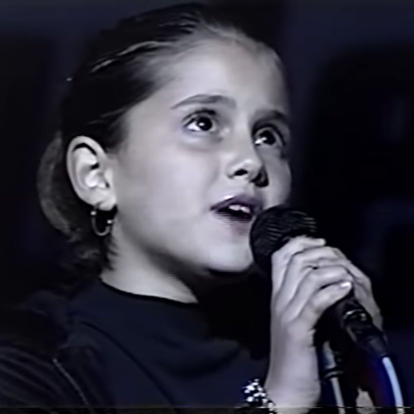 AGrandeSP's tweet photo. The voice of a generation #HappyBirthdayAriana. https://t.co/gDOXgglEIp