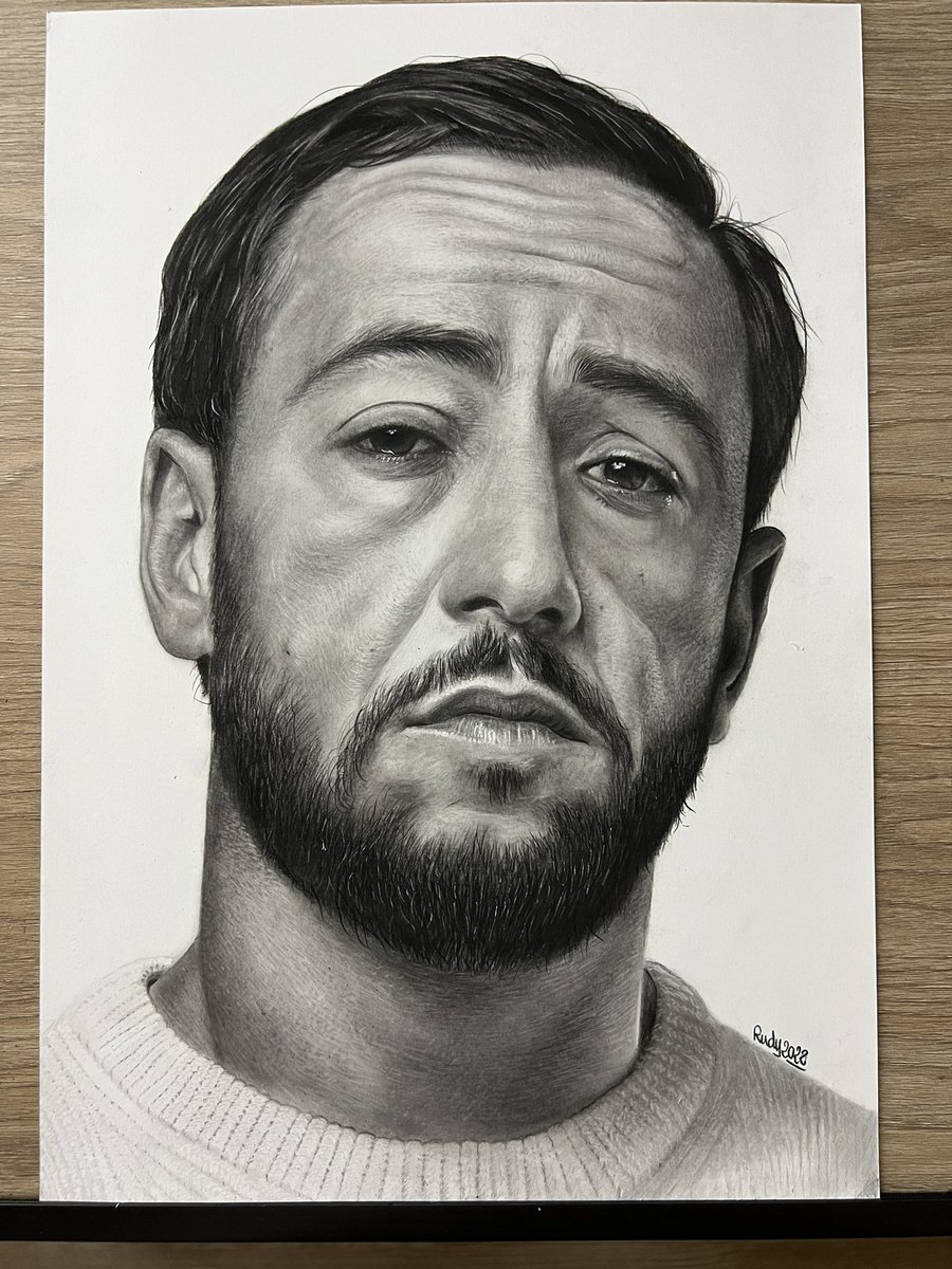 Rudyportraits's tweet photo. Mon dernier dessin ✍🏼 @Lacrim_Officiel . Environ 20 heures de travail. Faites le voyager si le cœur vous en dit 🙏 @plataoplomo_off https://t.co/CpubwxqMwN
