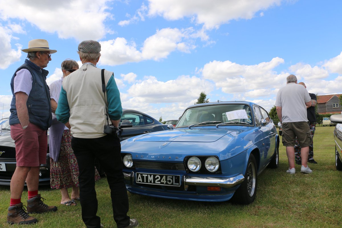 rubythehealey's tweet photo. #classiccars at #ludham #opengardens today everything from #stanleysteam cars and #oldsmobile to #Austin #reliant and #sunbeam plus some #citroen traction action. #carshow #Norfolk #norfolkbroads #petrolheads #steamcar #classiccarshow https://t.co/JKL7I7aft8