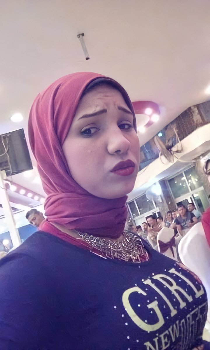 egysniper445's tweet photo. شفايفها تحلبو بجد https://t.co/BYvKvx04Fb
