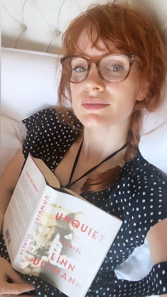 tinychastain's tweet photo. i love one woman who loves to read 😍 https://t.co/OghpN44iFu