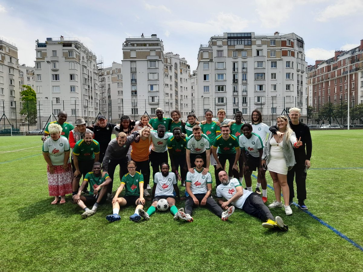 LaSale2Paris's tweet photo. Fin d une saison exceptionnelle pour la Section Foot  du Club...
Merci au @D75foot pour cette premiere historique .
Bravo au staff technique et sa solidarite 
On vous donne Rendez-Vous la saison prochaine
VIVE LA SALESIENNE 
@FFF @LPIFF75 @FondaCtionFoot @geoffroyboulard https://t.co/6vqaHewmJm