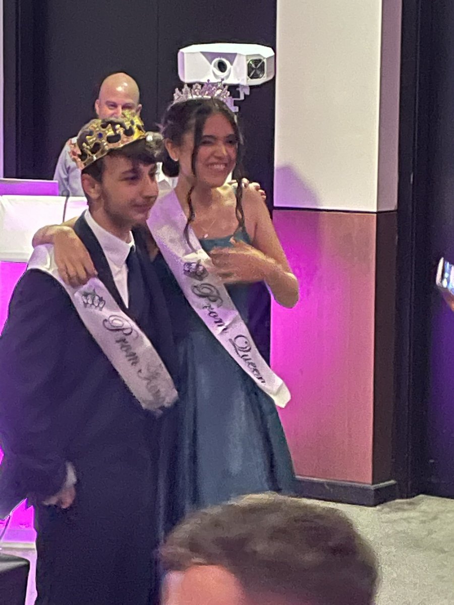 Loads of awards at #prom2022 <a href="/willowshigh/">Willows High School</a> 🏆👑👸🤴