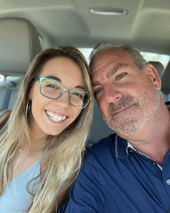 Working with Luna Mars again this week. Try to keep up. #lunamars https://t.co/sfvPt5qBee<a href="/tag/lunamars"class="tags"><span>#lunamars</span></a>