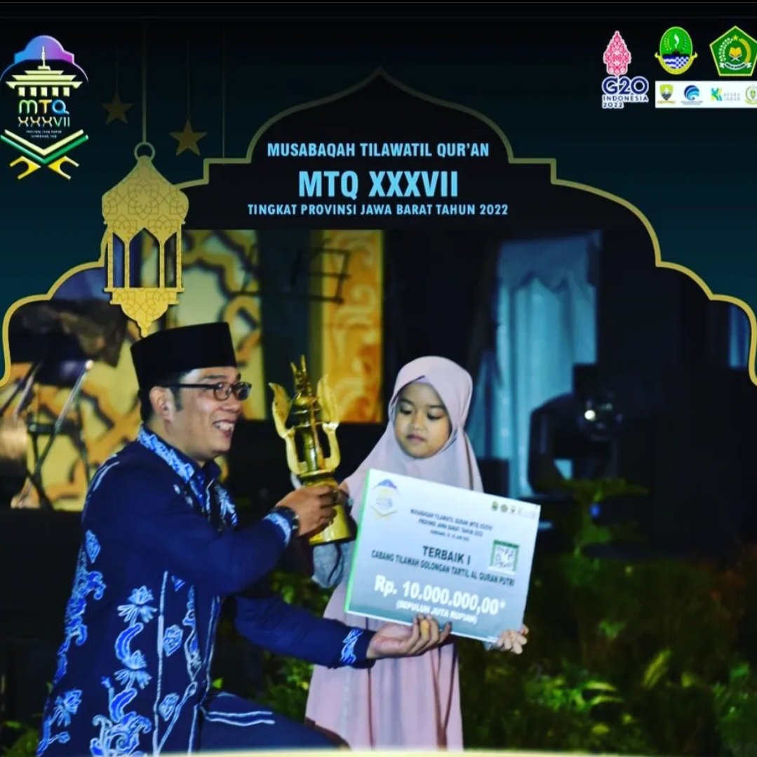 qorimerdu's tweet photo. Masya Alloh...semoga kita diberikan keturunan sebagai ahli Qur'an.
#G20
#mtq 
#jabarjuara 
#2022年自分が選ぶ今年上半期の4枚
#sumedang
#gubernurjabar 
#haturnuhun
#kangemil
@ridwankamil 
@KemenagJabar https://t.co/EEUQc9mvZR