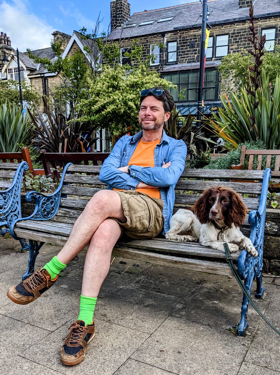Didn't realise that I'd dressed up as a children's TV presenter until I saw this photo 😶 My niece says I look like all The Mystery Gang combined 😆😂💯 I'm calling this look #GlowPony