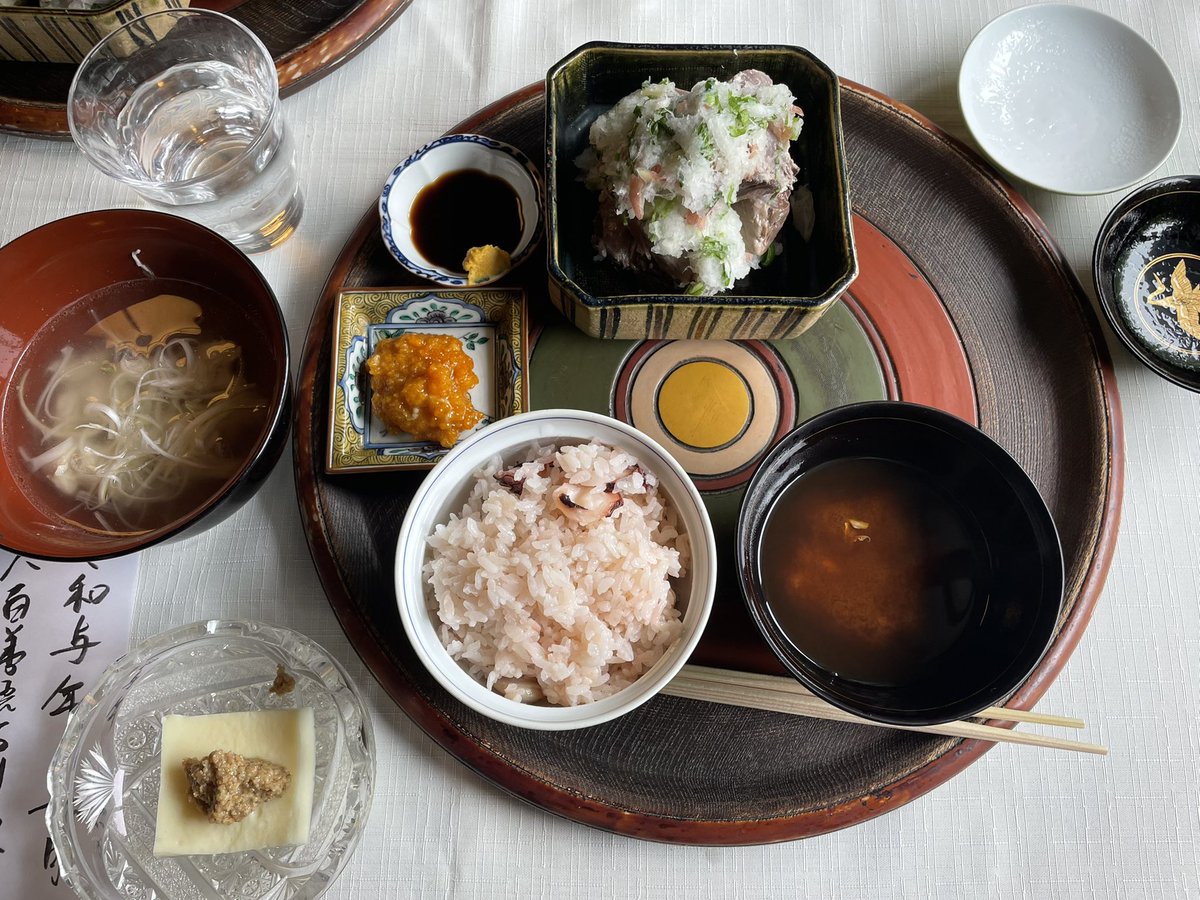 mypal_jp's tweet photo. Edo cuisine restaurant Yaozen #Yaozen #八百善 in Kamakura - going to be relocated next month. Photos from the cooking class https://t.co/n60bQiSc15