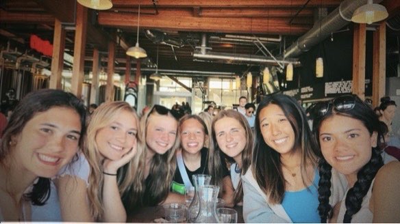 CharMills15's tweet photo. Lots of fun in Seattle! Not the outcome we were hoping for but always enjoy playing with the team. Thank you to all the coaches for watching! https://t.co/ZLxdJn0fG1