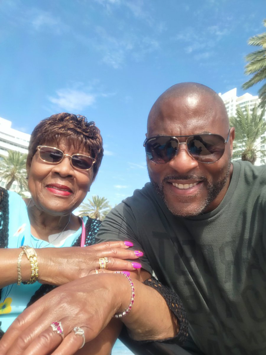 Robert Jackson tweet media