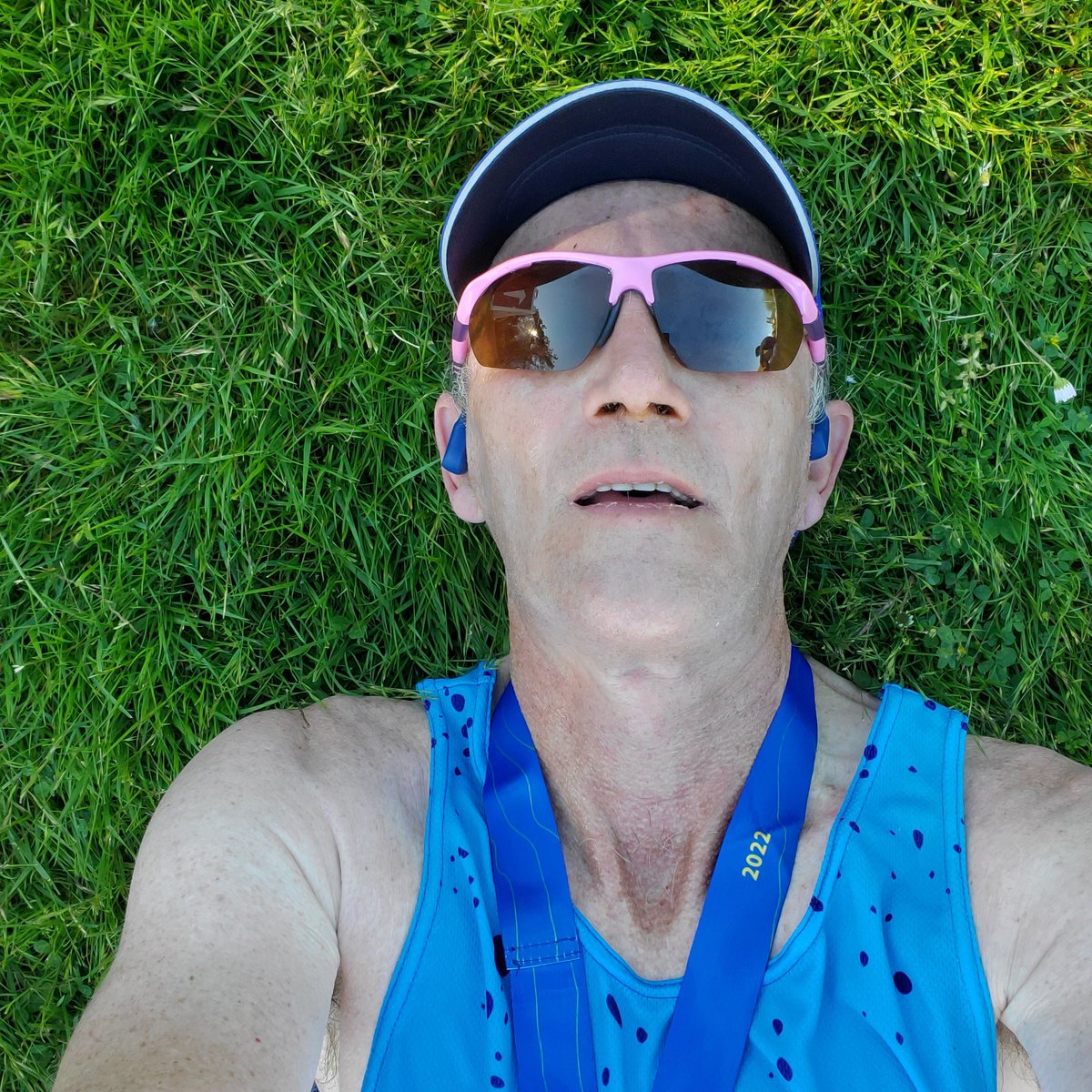 Shane_Mills's tweet photo. Well, that was fun. No really. Got a little warm but @RunCRSWest delivered great #vancouverhalf Now quick nap. #canadianrunning https://t.co/AZRlGFO9GB