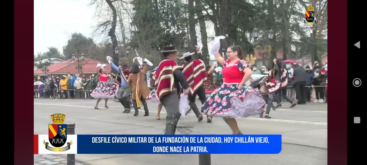 El aniversario de la ciudad en #Chillán pasó completamente inadvertido. Mientras que en Chillán Viejo hay una fiesta ciudadana, abierta a todos los vecinos, llena de actividades, costumbres y tradiciones que nos enorgullecen como Ñublensinos. Lamentable