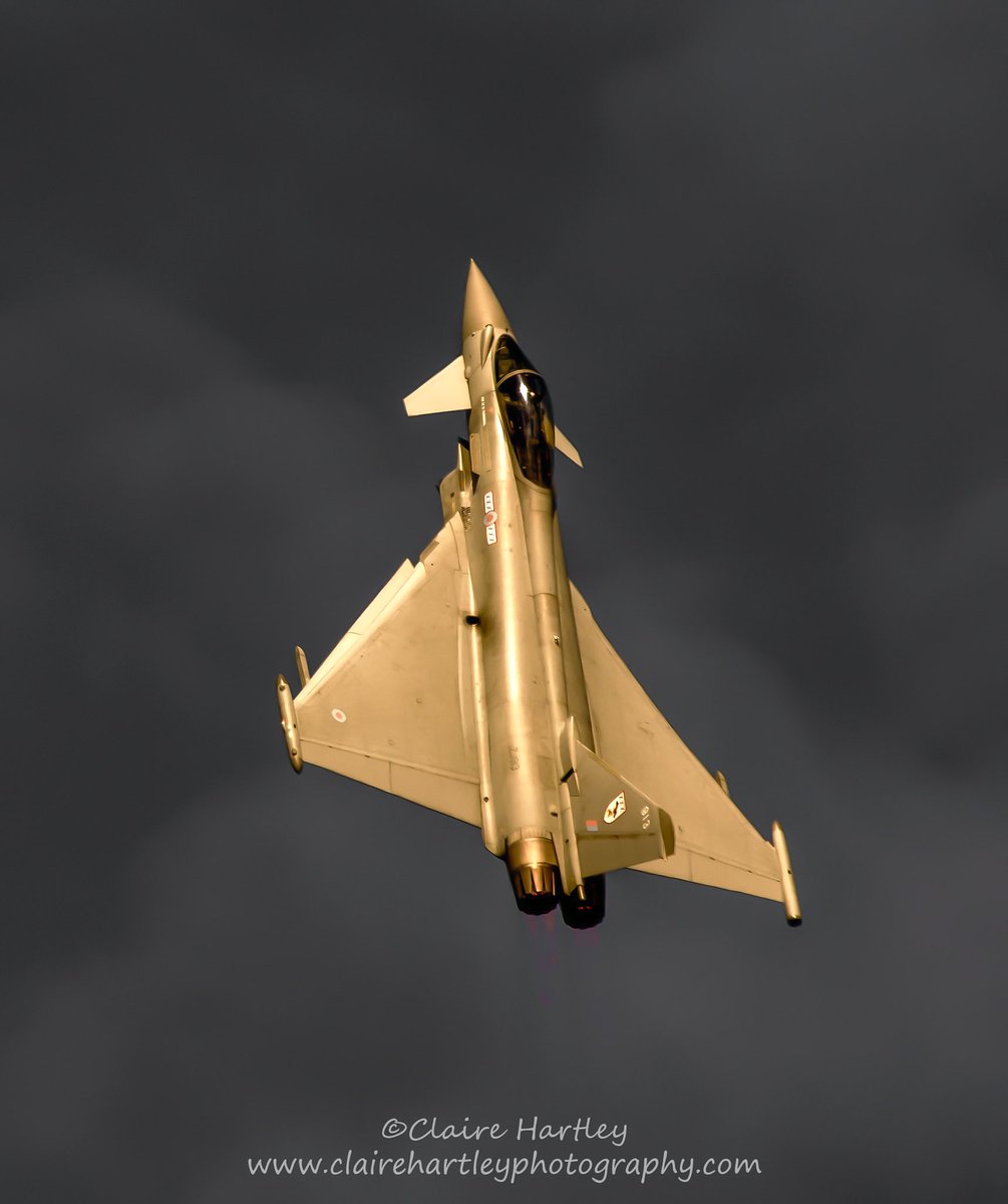 CHartleyPhotos's tweet image. Went for something different on this shot of #anarchy1 displaying at Cleethorpes #ArmedForcesDay2022 yesterday