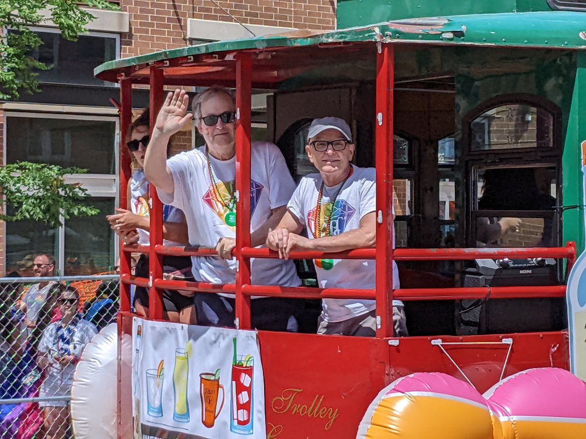 Great to see <a href="/LinBrehmer/">Lin Brehmer</a> and <a href="/martylennartz/">marty lennartz</a>  today on the <a href="/93XRT/">WXRT Chicago</a> tram in the Chicago Pride Parade. (We miss you this year Terri Hemmert!)
