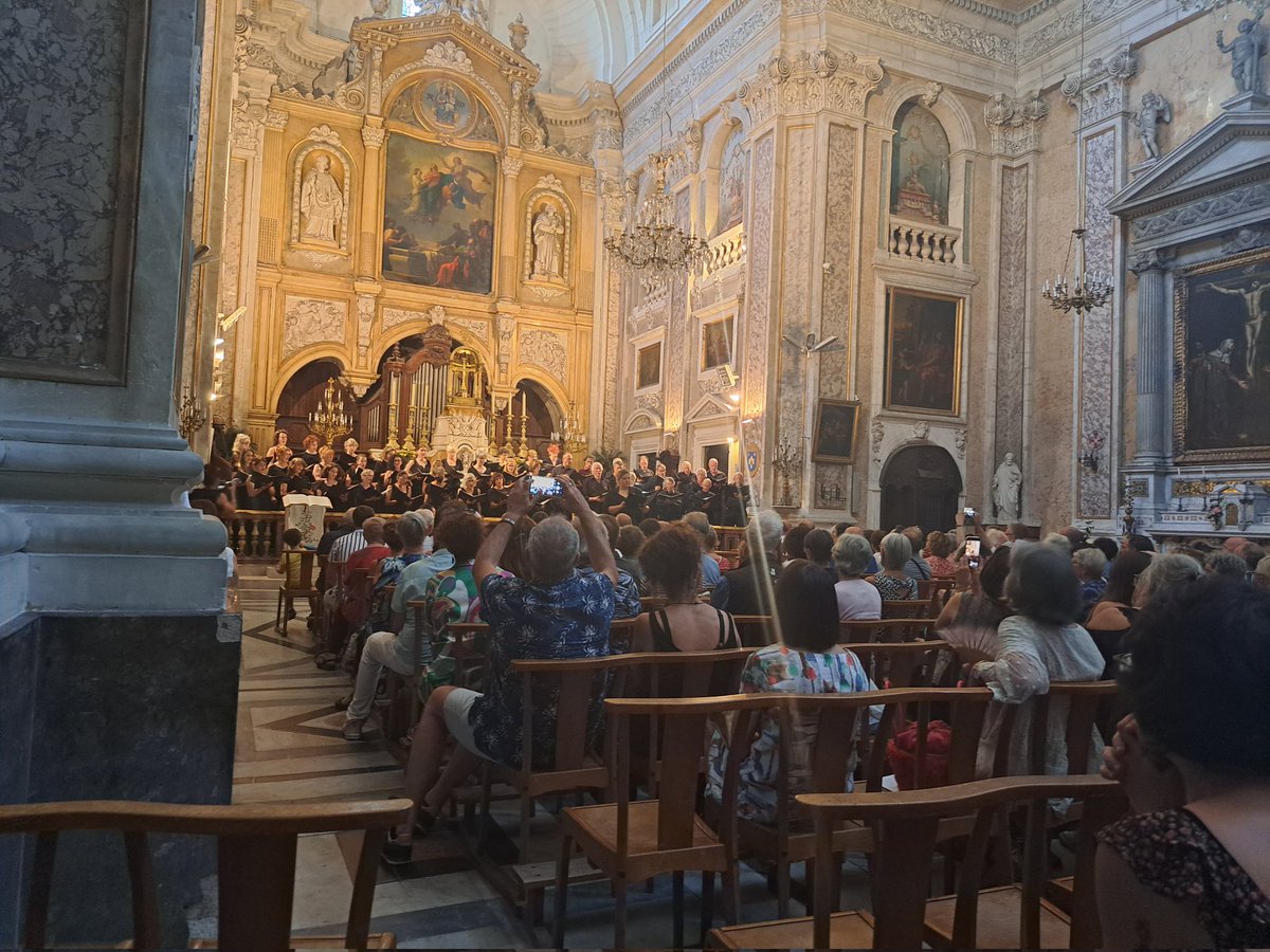 FaresAraoudiou's tweet photo. Merci Chœur Symphonique de Montpellier.Vous étiez magique ❤.
#FlorilègeFrançais #Caillebotte Ecce quam Bonum.
#poulenc Gloria.
#Gounod Gallia.
#ACDO ( Au Cœur Des Oublié.e.s ).
Immense merci #PascalStutzmann . https://t.co/nUBPDxzN5U