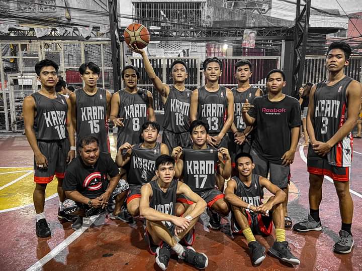 cdrchnzn's tweet photo. Going To The 🏀❤️🙌🏻
KRAM💯 https://t.co/ijVDZuqwED