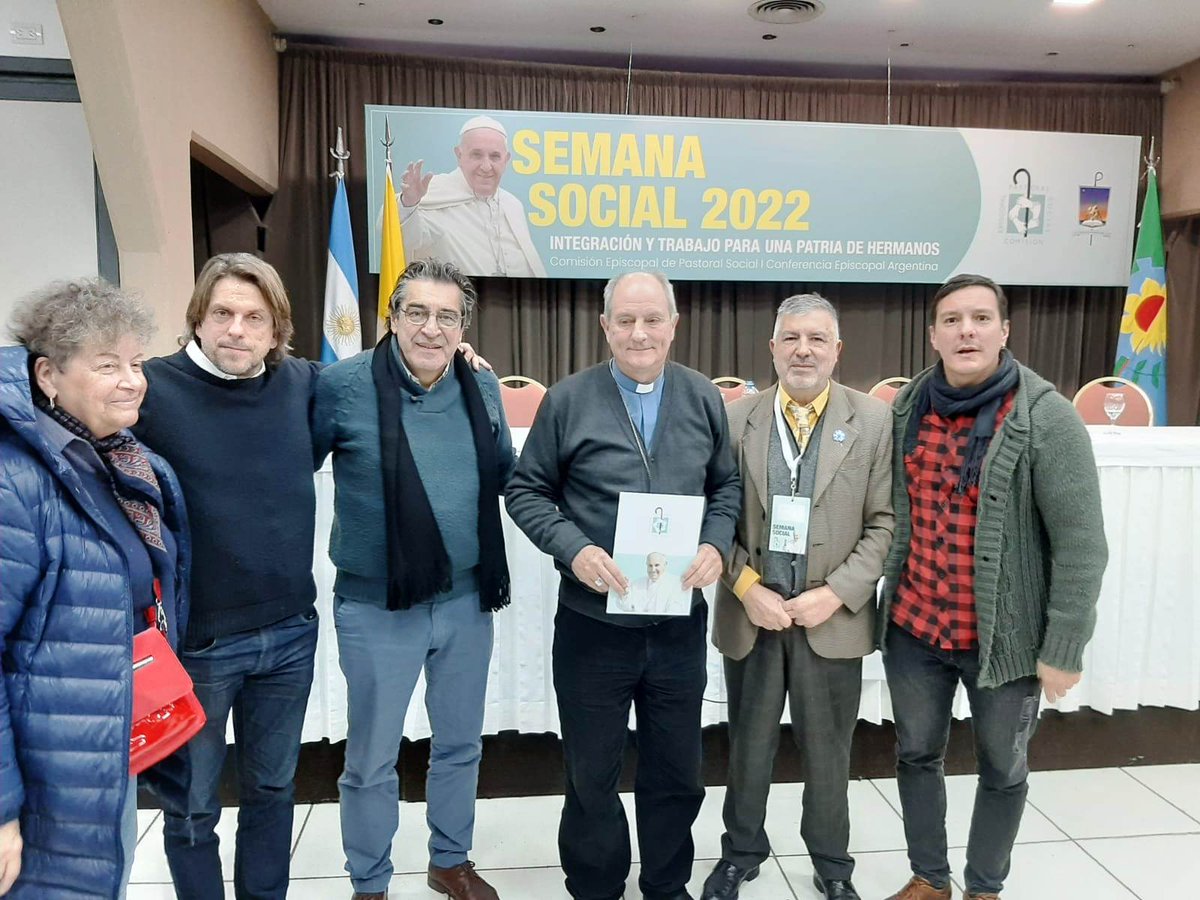 CachorroGodoy's tweet photo. #MarDelPlata Invitado por la Comisión Episcopal de Pastoral Social hoy participé del panel “Del paradigma del subsidio al paradigma del trabajo”.
Ante el agravamiento de la crisis alimentaria es necesario reencauzar las políticas públicas en beneficio de las mayorías populares. https://t.co/OMCKsbI1KW
