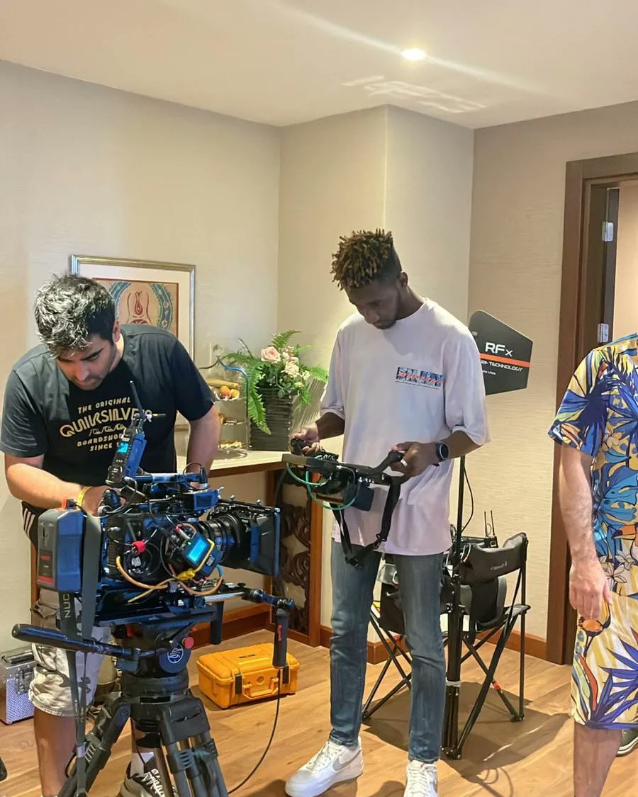 chris__binobs's tweet photo. #onset https://t.co/biDiC28USk