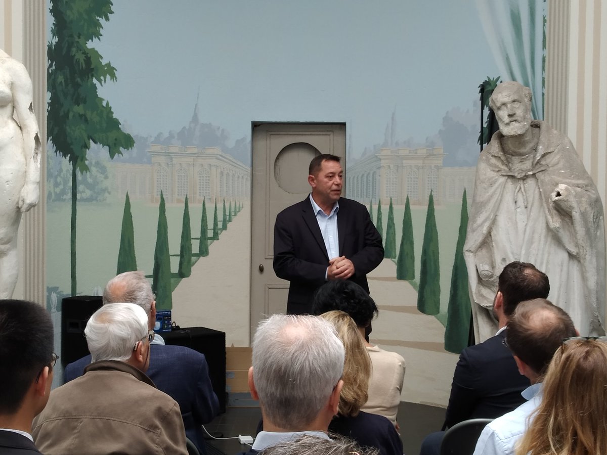 Christophe_LH_'s tweet photo. Réunion hier à Versailles pour faire le bilan des élections #legislatives2022 ! 🇫🇷

L'aventure ne s'arrête pas là, #Reconquete prépare la suite du combat ! 🇫🇷

🇫🇷🌿 https://t.co/QFd4lQiTlo