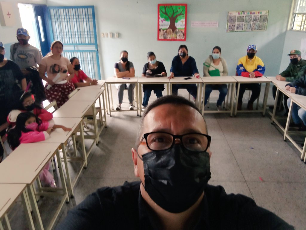 CONFORMACIÓN BRIGADA BRICOMILES
@MPPEDUCACION
<a href="/_LaAvanzadora/">Yelitze Santaella</a>
<a href="/DGSEMPPE/">DIRECCIÓN GENERAL DE SUPERVISIÓN MPPE</a>
@berzabethg1
@ZonaEducTachira 
@supervisionzet1