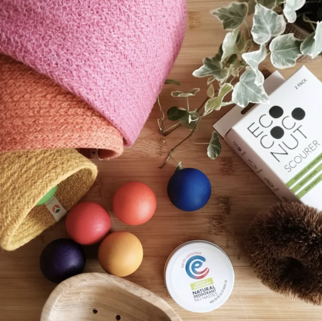 smallkinduk's tweet image. Smallkind is a one woman brand on a mission is to make ethical shopping hassle free for busy parents. From toys, kids wear, toiletries and homeware to the new eco subscription box. I do the research to make eco feel easy. @TheoPaphitis #SBS
