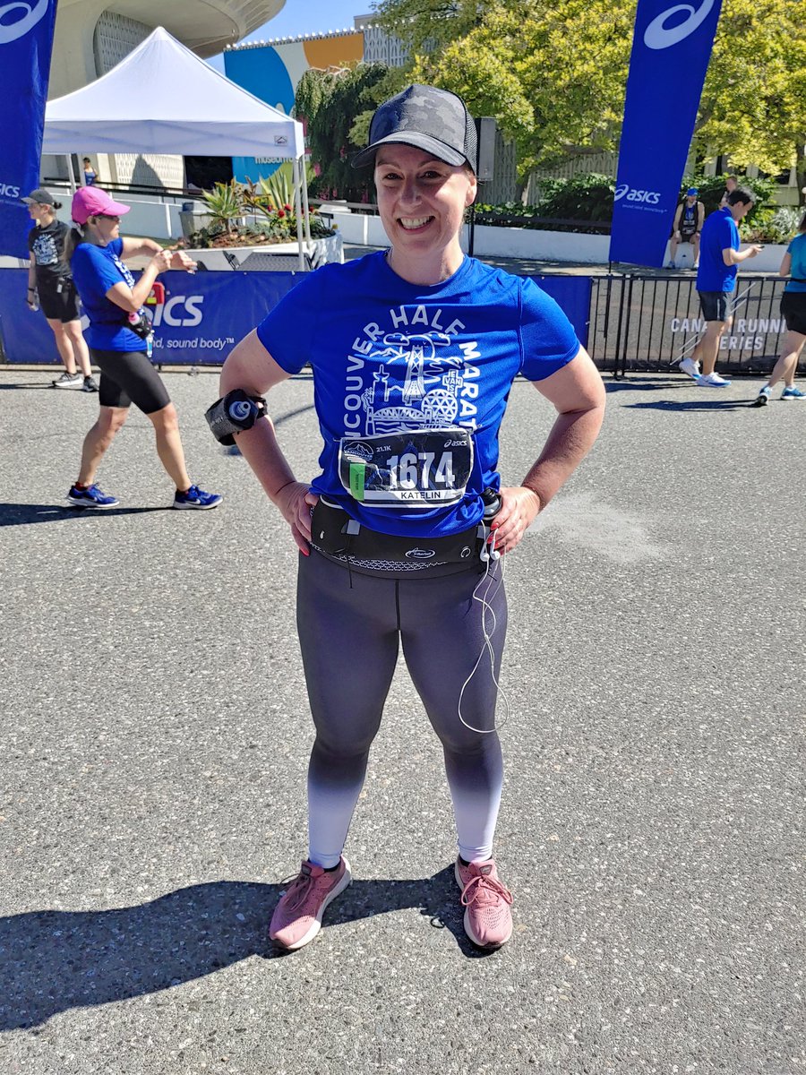 stephenbraverm1's tweet photo. Congratulations @KOwsianski on completing your first #HalfMarathon!
21.1 kilometers is a long way to run, especially in this heat. Way to go! Amazing. @GlobalBC #VanRun #Athletics #Fitness #Vancouver https://t.co/waDqrwuSnn