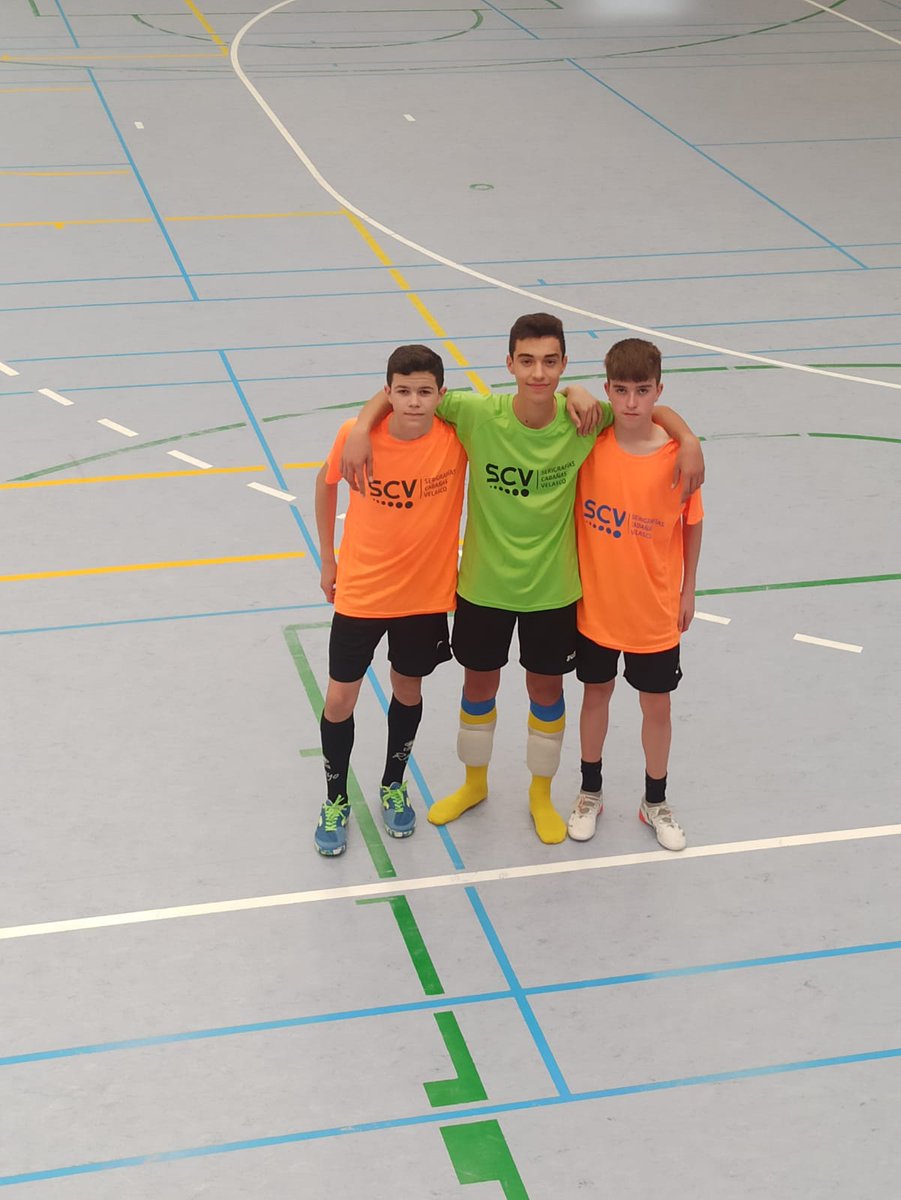 CD_LACELESTINA's tweet photo. Información de estos 3 Celestinos que jugaron la Final del #TorneoElEscorial 👏👏👏 con el equipo brujonero. 

Finalmente SUBCAMPEONES pero una gran experiencia para ellos. 💪💪😀😀

#Escuela https://t.co/RBTa8u267V