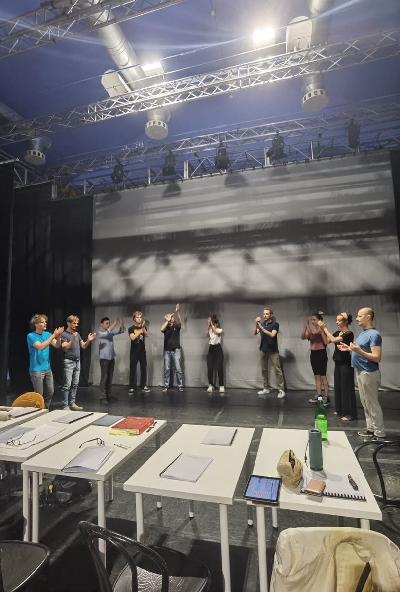 ilRossetti's tweet photo. Una nuova produzione, #IlMercanteDiVenezia, nasce dal lavoro del regista Paolo Valerio con #FrancoBranciaroli e tutti i suoi attori a #Trieste Oggi #provagenerale e all’#EstateTeatraleVeronese il debutto l’1 e 2 luglio
@ComunediTrieste
@regioneFVGit
#CulturaSportFVG
@FVGlive https://t.co/JxXN78Jyr2
