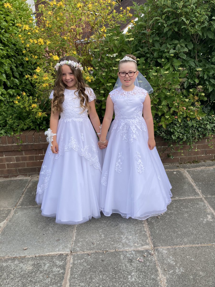 LucyT4lbot's tweet photo. @saintoswalds Ava and Bella had a wonderful day https://t.co/bCUO5kGLep