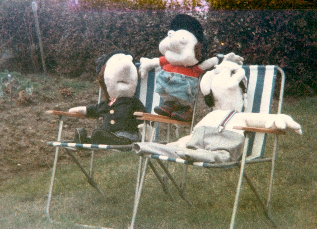 DoubleZCreative's tweet image. Incredibly rare photo of (original) #Podge with unnamed family members! #DempseysDen #TheDen