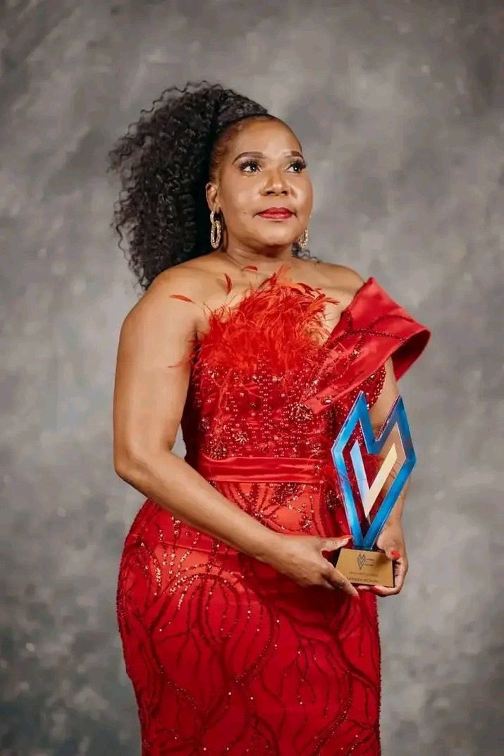 Thisthat_Acadmy's tweet photo. The lady that shook the industry #DStvMVCA 

#VukaAfrica #EnyobeniTavern #DateMyFamily Ntando Duma | Mall of Africa | Tamia https://t.co/q37tnqQ5RM