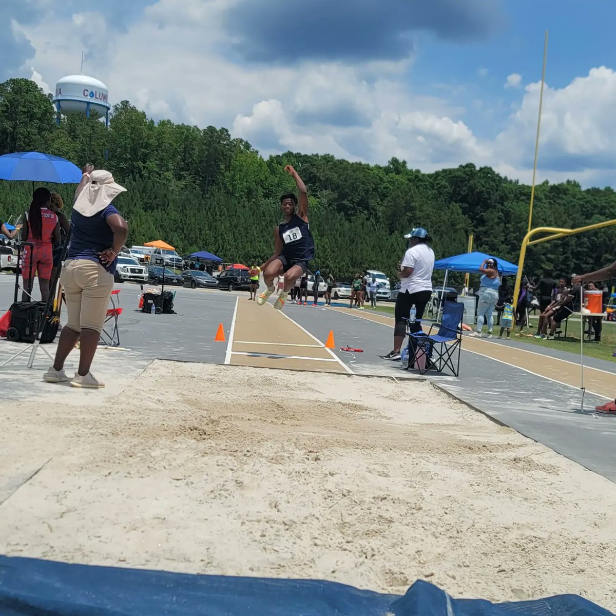 ATouchofSpeed1's tweet photo. Some of our athletes at the Youth Diamond League track meet hosted by Tiffany Ross Williams. https://t.co/UJVmiLdXiQ