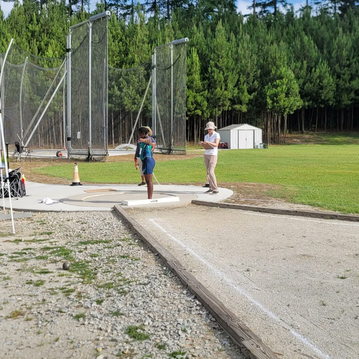 ATouchofSpeed1's tweet photo. Some of our athletes at the Youth Diamond League track meet hosted by Tiffany Ross Williams. https://t.co/UJVmiLdXiQ