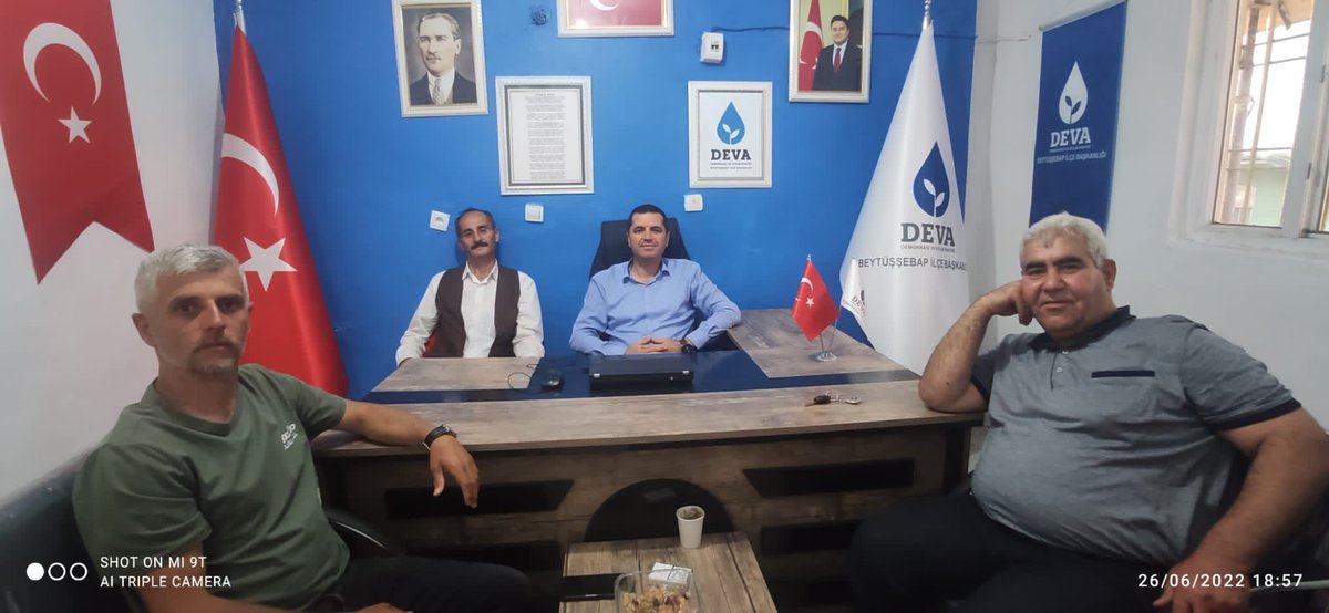 etindur39674932's tweet photo. Bugün @Beytussebapdeva ilçe Binamızda Cizre ilçe Başkanımız Kıymetli Abim @mujde_esref ve yönetim kurulundan değerli insanları  ağırlamaktan onur duyduk çalışmalarımız hakkında hasbihal ettik ayaklarınıza sağlık 🙏💧💙
@devapartisi 
@seyda_73 
@HelunFirat
@sirnakdeva 💧💧 https://t.co/18o7OgrdVy