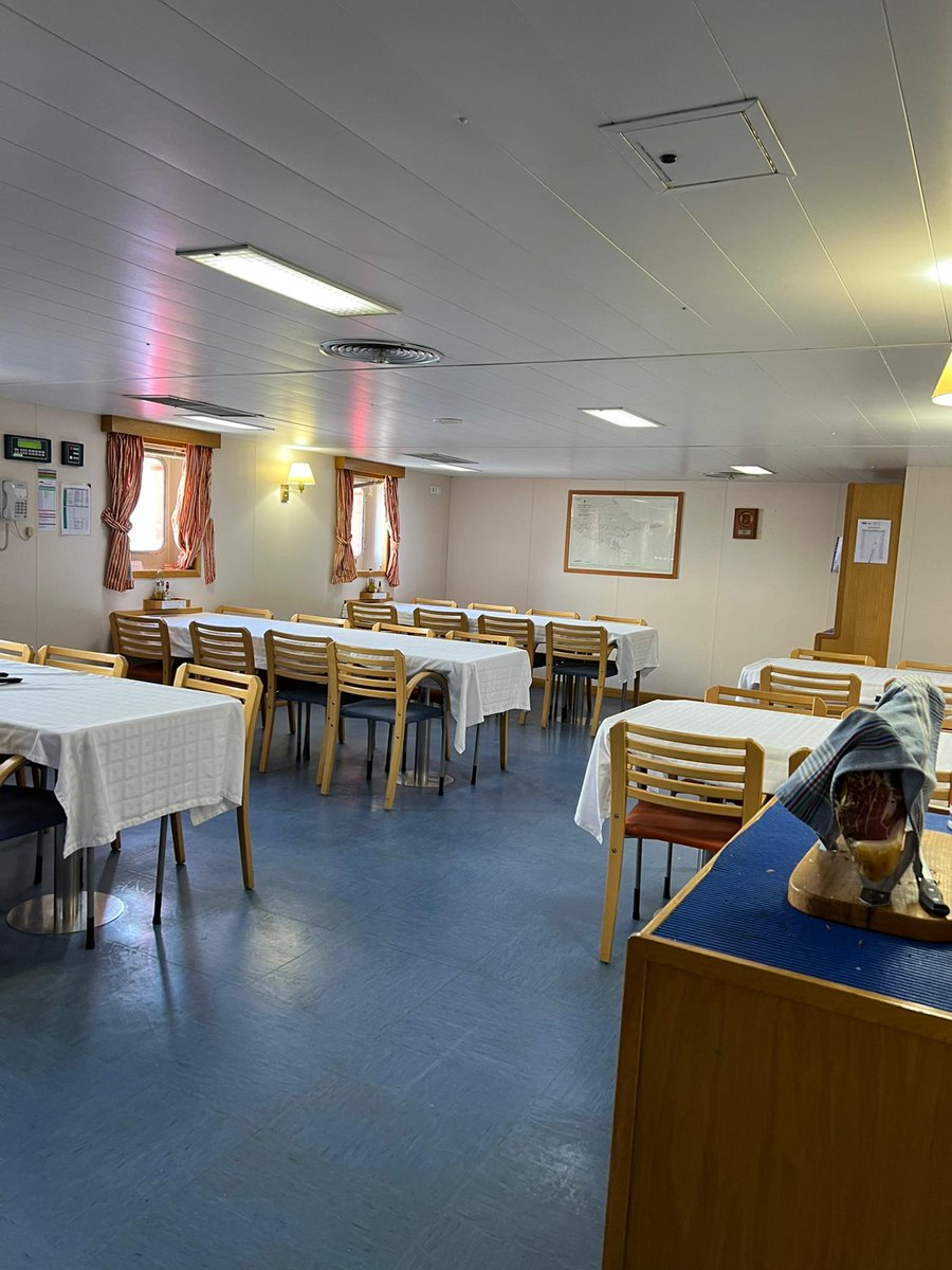 research_lisa's tweet photo. Life at sea, part 1: presenting you some of the daily life spaces in the Sarmiento de Gamboa vessel. Here we have the dinning room, the gym, the laundry room, and one of the leisure rooms. ⛴️
#sarmientodegamboa #LISAproject.pt #marinegeophysics #utmcsic #ipma https://t.co/KNmBWvjUXd