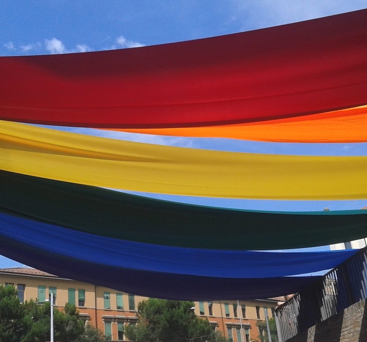 ErikfromBo's tweet photo. Happy Bologna Pride 🌈🔥🏳️‍🌈 https://t.co/opynYamguL