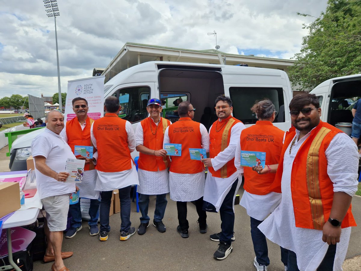 SAHealthAction's tweet photo. Glad to have the support of the #BollywoodDancers, @Dholbeatsuk and students from Manchester at @leicsccc v @sp_Indiacricket great day all round thanks everyone who came to our stall to engage in conversations &amp; help us with our #VaccinationData #GetVaxy @NHSLeicester @NHSEngland https://t.co/xfm9oCMDh9