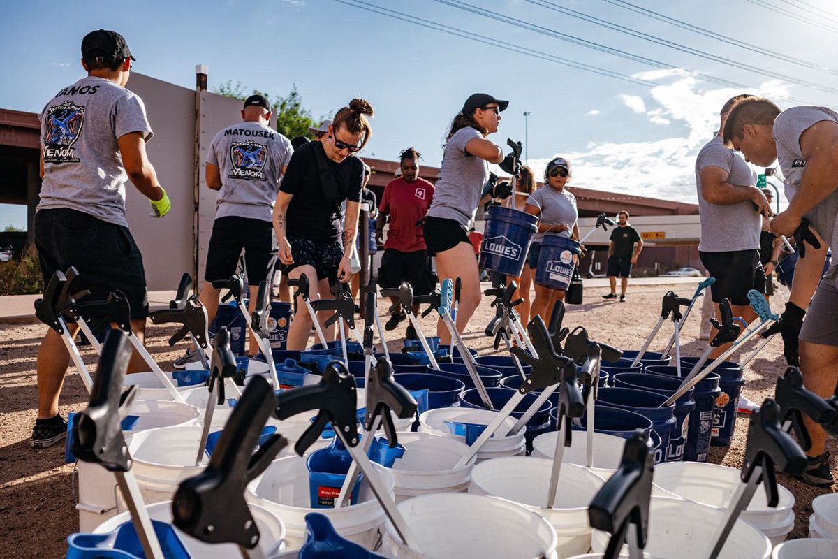 keeptempebtfl's tweet photo. Some AMAZING photos from our can collecting friend @truemarmalade from our cleanup yesterday at Tempe Town Lake!!
If you have any cool photos from our cleanups please share and tag #keeptempebeautiful
Thanks a million!! 🙏🙏🙏 https://t.co/juZaJMIx4s