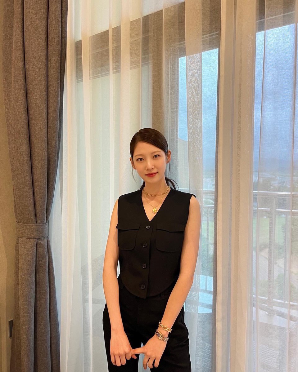 0seungyeon_only's tweet photo. 2022.06.26
⠀
Gong Seung Yeon Instagram update
🤍평창국제평화영화제🤍
🤍Pyeongchang International Peace Film Festival🤍
#공승연 #PIPFF
#GONGSEUNGYEON
#평창국제평화영화제 #PIPFF2022 https://t.co/hHQvasWaEB