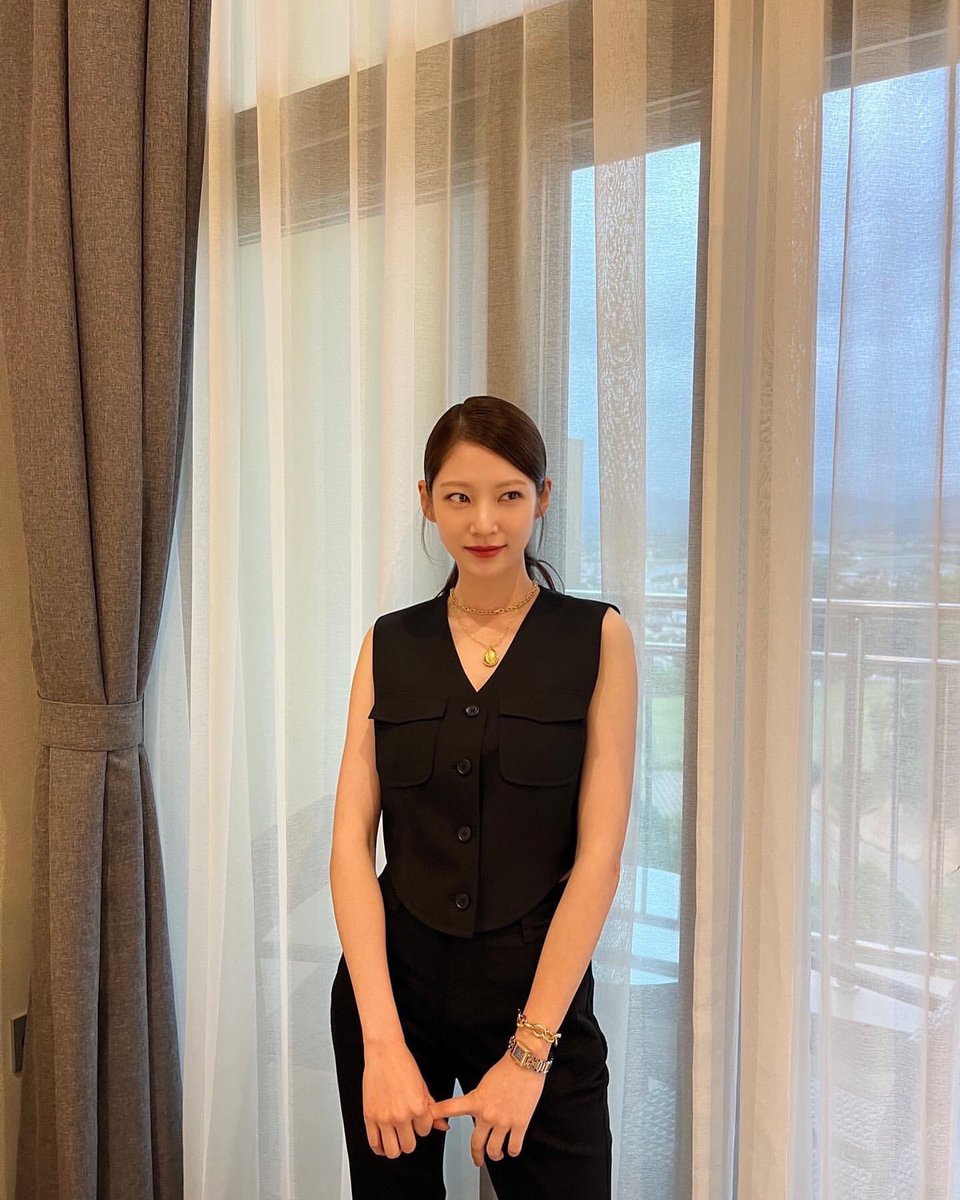 0seungyeon_only's tweet photo. 2022.06.26
⠀
Gong Seung Yeon Instagram update
🤍평창국제평화영화제🤍
🤍Pyeongchang International Peace Film Festival🤍
#공승연 #PIPFF
#GONGSEUNGYEON
#평창국제평화영화제 #PIPFF2022 https://t.co/hHQvasWaEB